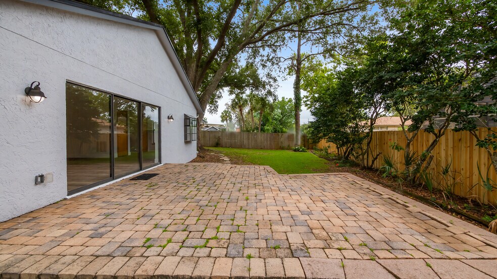 Building Photo - 901 Cutler Rd