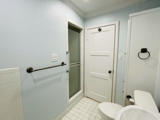 Bathroom - 160 Hazelwood Dr