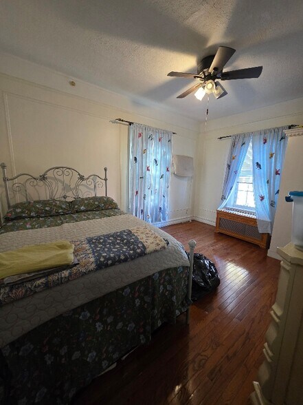 Building Photo - 4701 Avenue K