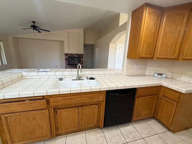 Building Photo - Beautiful Spring Valley Lake Home, 3 Bedrooms, 2 Bathrooms, New Paint