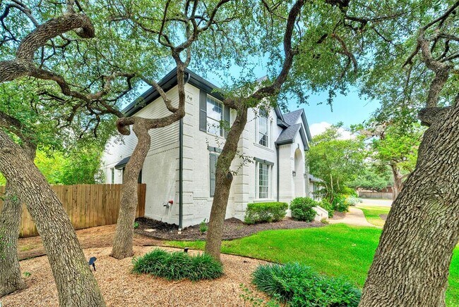 Building Photo - 3002 Barton Point Cir