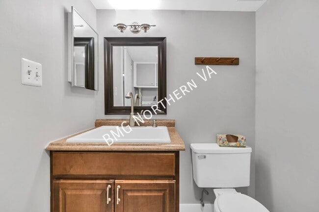 Building Photo - 1790 Ivy Oak Square