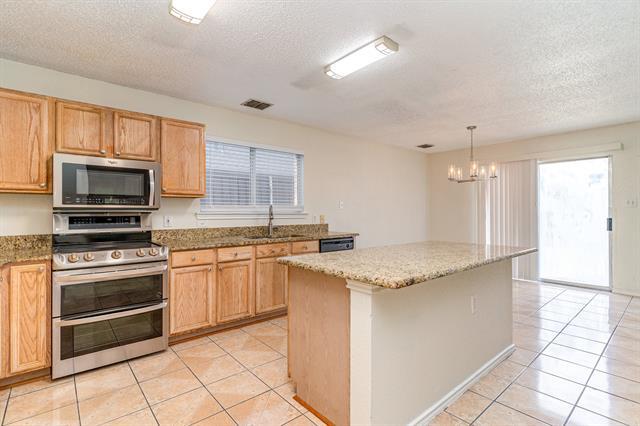 Building Photo - 1810 Cedar Ridge Dr