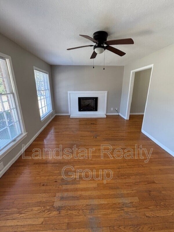 Building Photo - 6613 Manslick Rd