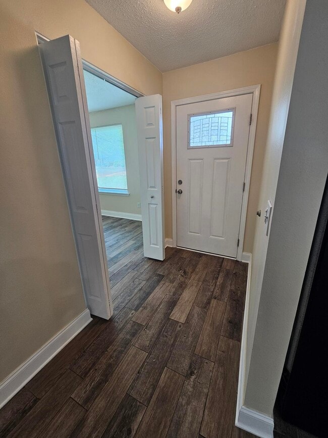 Building Photo - 8082 Sleepy Bay Blvd