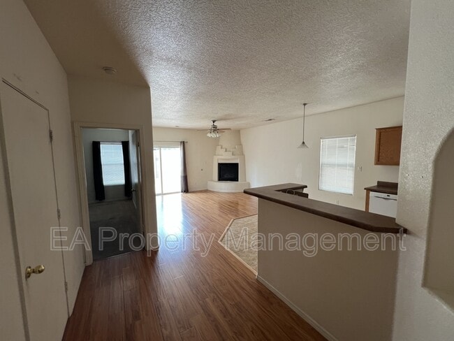 Building Photo - 2605 Sarita Ave NW