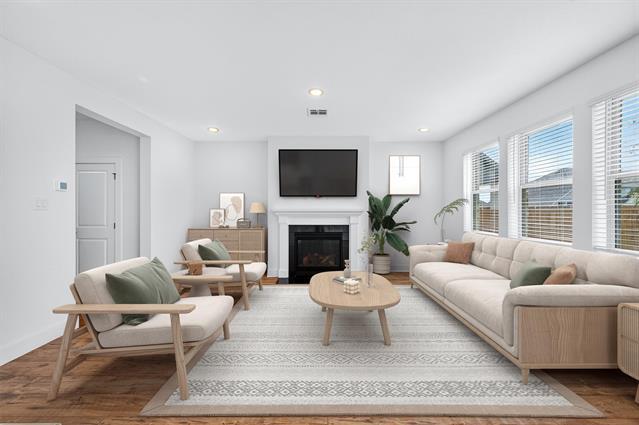 Building Photo - 910 Sunflower Trl