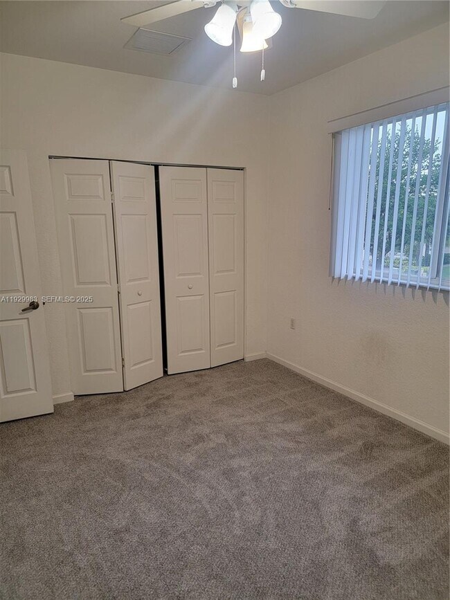 Building Photo - 2513 Stockbridge Square SW