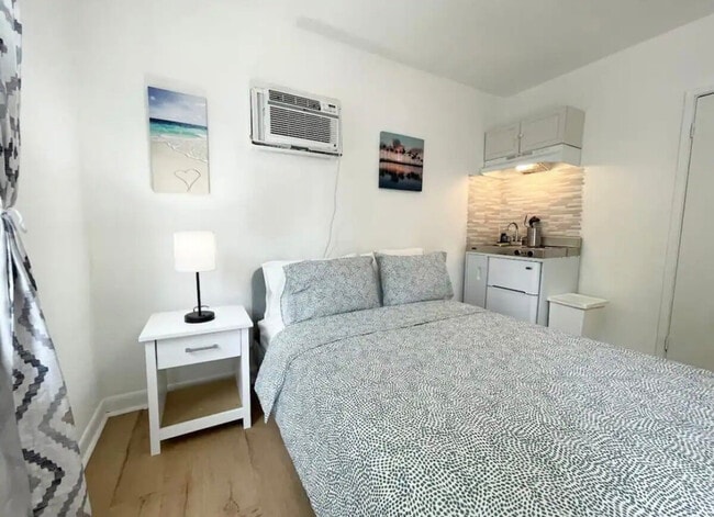 Building Photo - 289 NW 34th Terrace