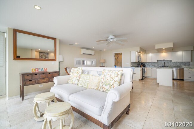 Building Photo - RARELY AVAILABLE FULLY FURNISHED CORAL STRAND CONDO IN WAIKIKI 1BR/1BA/1PKG