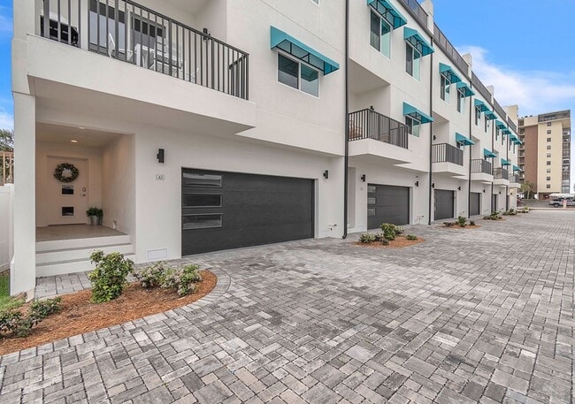 Building Photo - 15405 Gulf Blvd