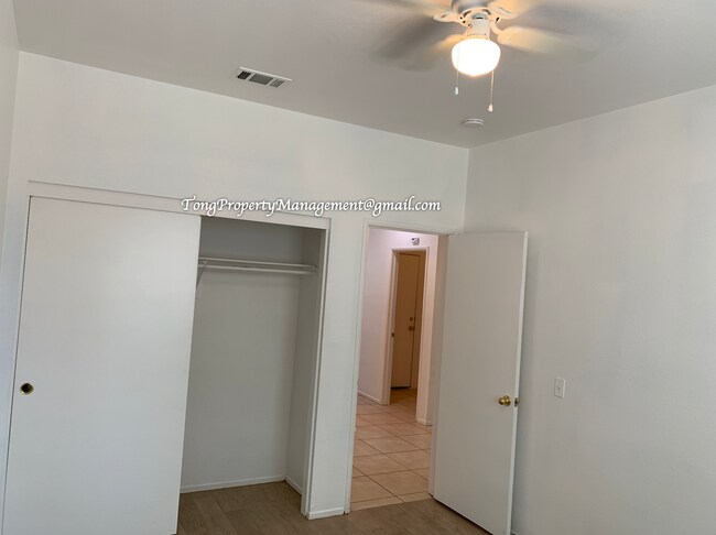 Building Photo - 13237 Kootenay St