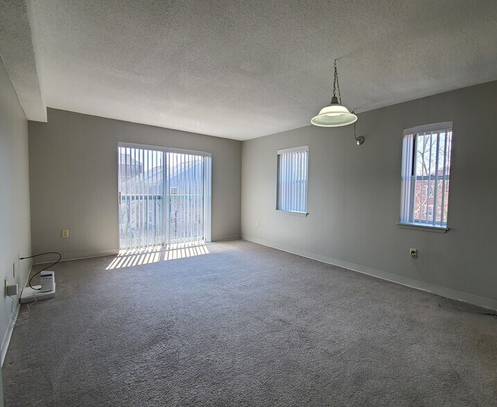 Building Photo - 48 Peninsula Pl