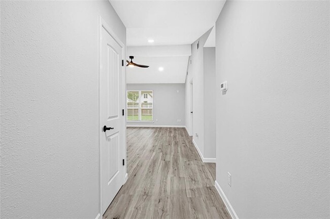 Building Photo - 23818 Lestergate Dr