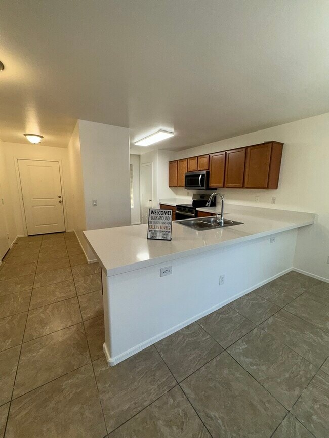 Building Photo - Brand New Home in Gated Community!