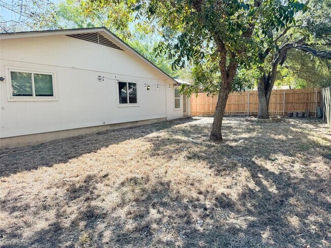 Building Photo - 11910 Stout Oak Trail