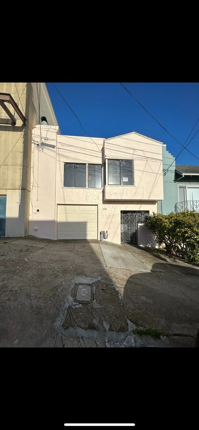 Primary Photo - 188 Ramsell St