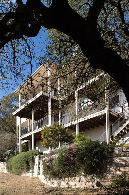 Building Photo - 6801 Winterberry Dr