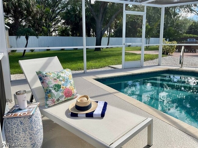 Building Photo - 1530 Mandarin Rd