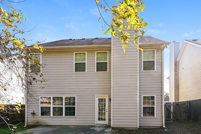 Building Photo - 7063 Grand Hickory Dr