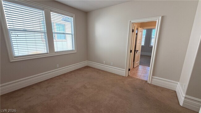 Building Photo - 496 Via Palermo Dr