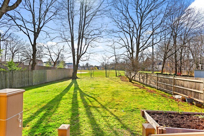 Building Photo - 38A Orchard St