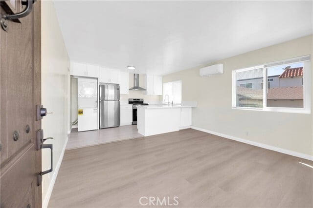 Building Photo - 213 Avenida Rosa
