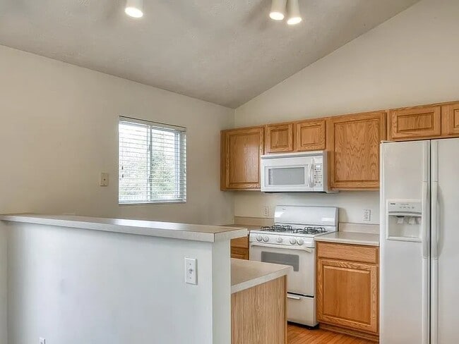 Building Photo - 6206 N 131st Ave