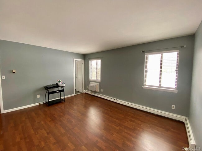 Building Photo - 404 Mountain Laurel Dr