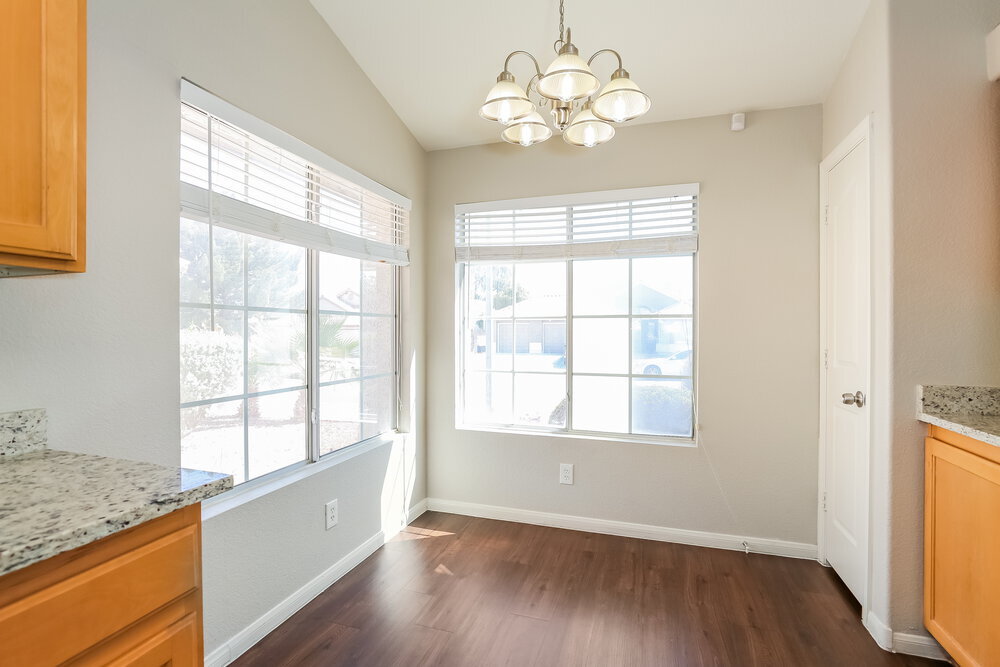 Building Photo - 3110 De Vinci Ct