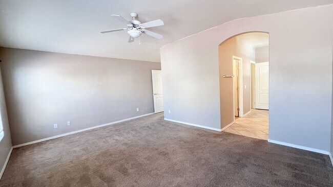 Building Photo - 4964 E Catalina Ct