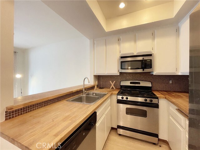 Building Photo - 314 Monterey Rd