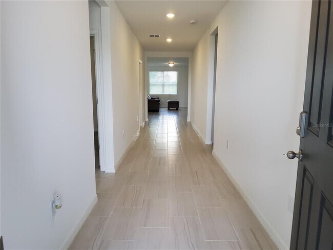 Building Photo - 3166 Viceroy Ct