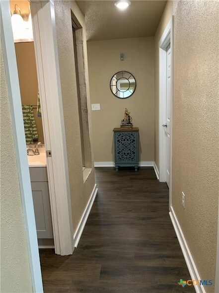 Building Photo - 952 Fannin Loop