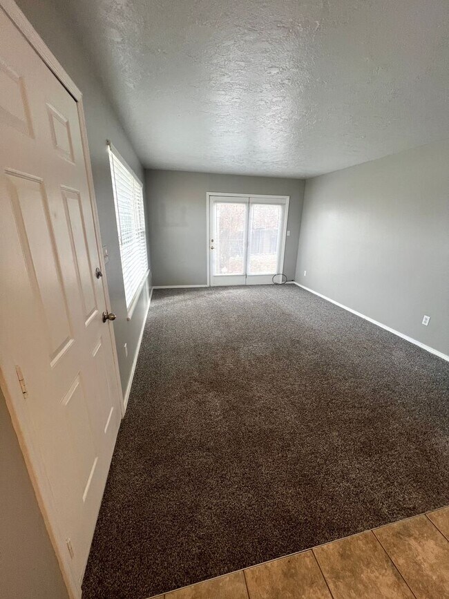 Building Photo - 5017-5019 Bannock Hwy