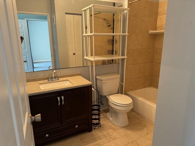 Building Photo - 510 Florida Club Blvd