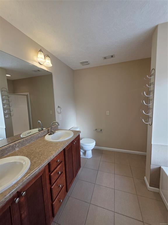 Building Photo - 6136 Old Post Lane