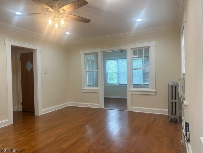 Building Photo - 74 Monticello Ave