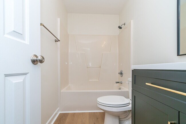 Building Photo - Charming Wake Forest Gem - 3 Bedroom Townhome