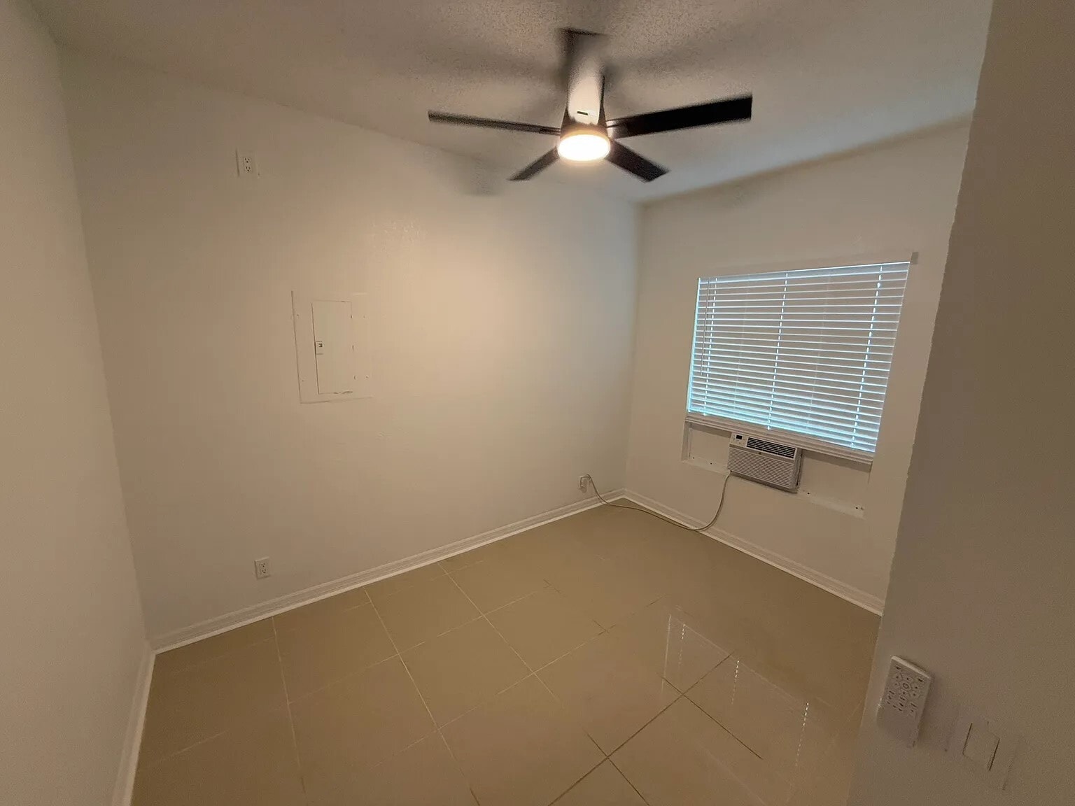 bedroom - 3460 4th Ave S