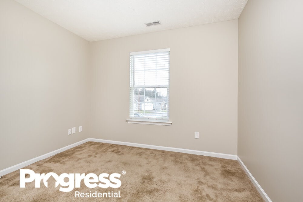 Building Photo - 612 Rock Glen Trace