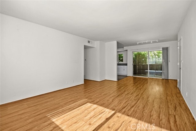 Building Photo - 231 S Catalina Ave