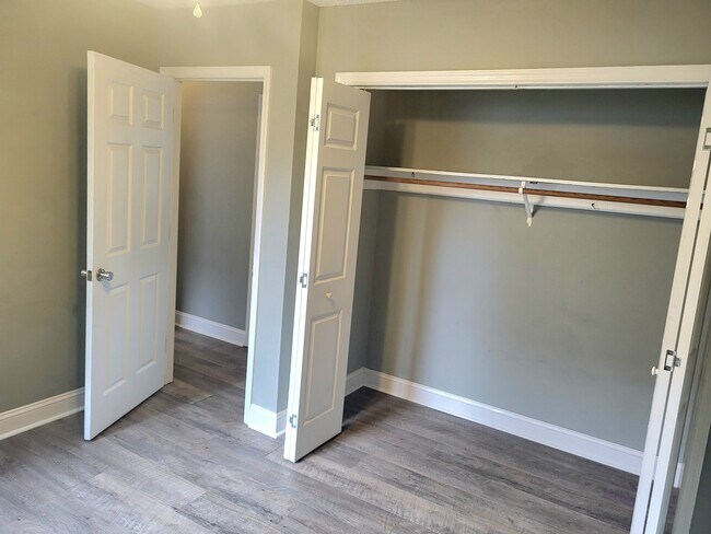 Building Photo - 3004 Steeple Chase Ct