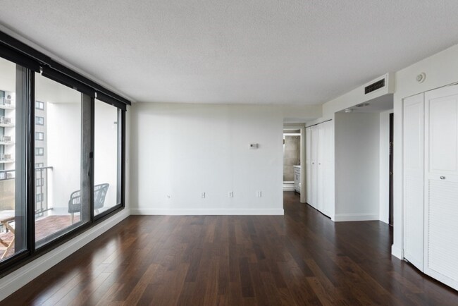 Building Photo - 73 Broad Reach