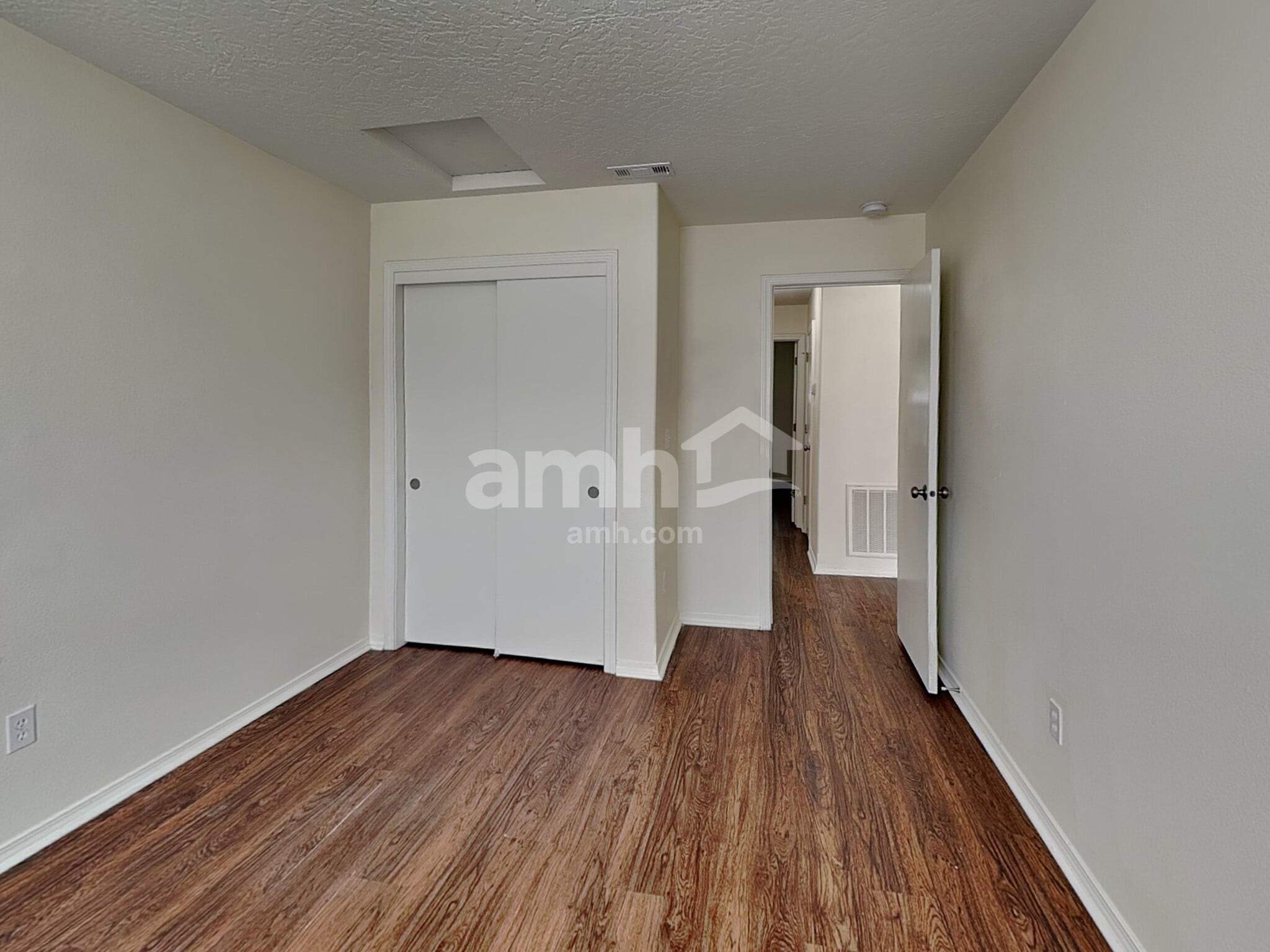 Building Photo - 3008 Woodbridge St