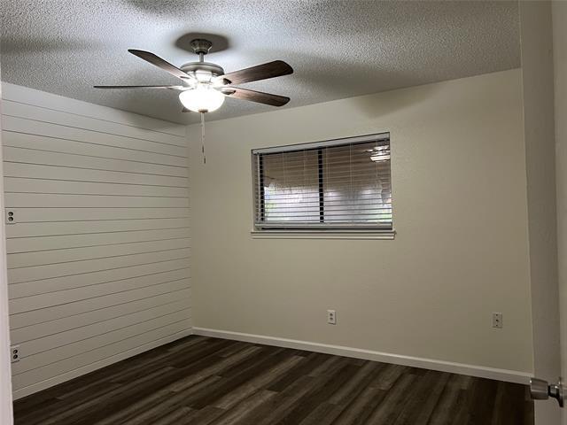 Building Photo - 1610 Ridge Ct