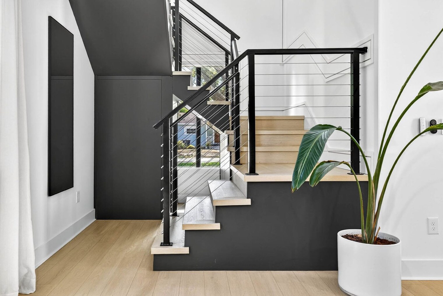 Building Photo - 1200 E Jean St