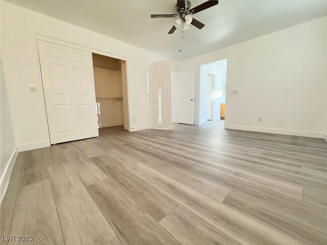 Building Photo - 8809 Timber Mesa St