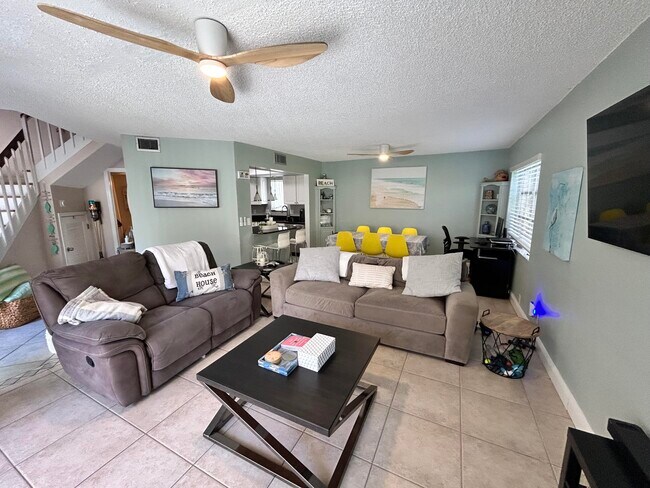 Building Photo - 274 Seabreeze Cir