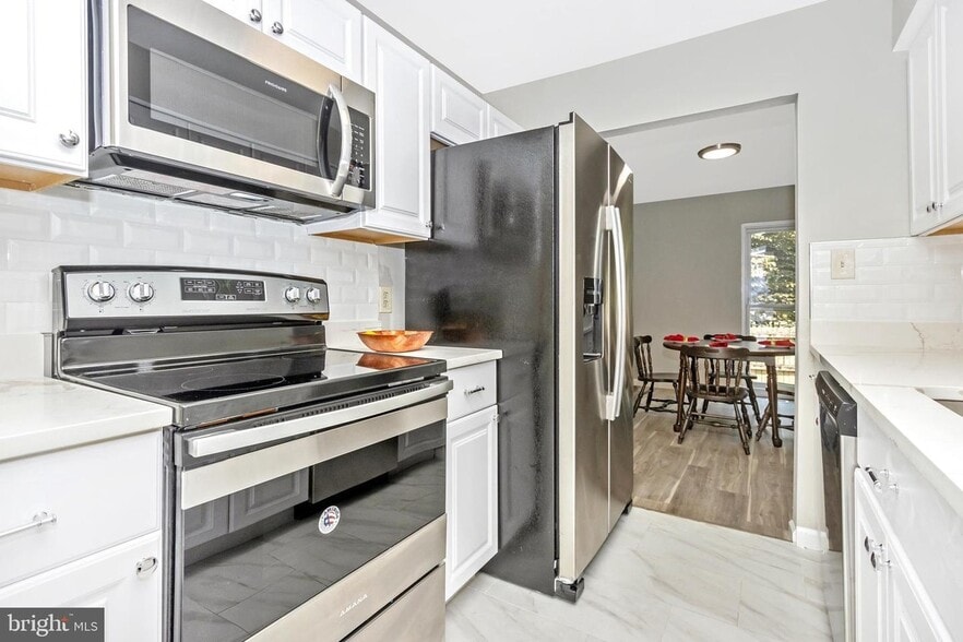 Building Photo - 7249 Mill Run Dr